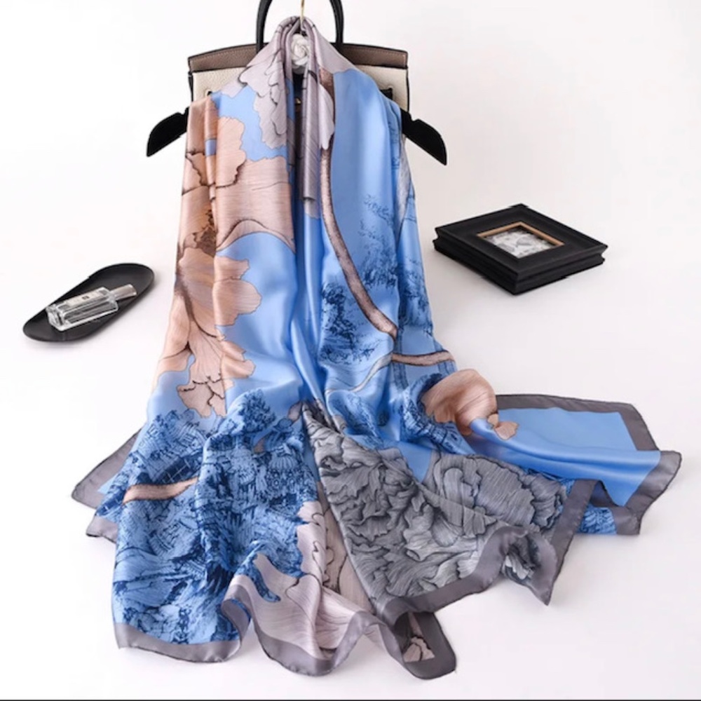 NWT SILK SCARF LUXURY STYLE STOLES WOMEN HEADBAND